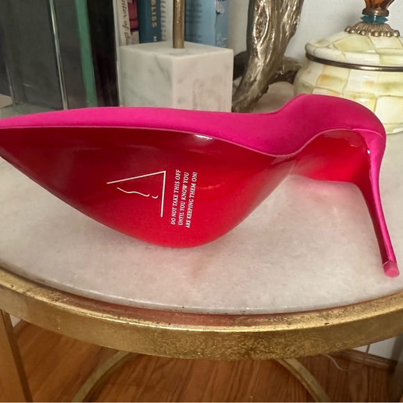 CHRISTIAN LOUBOUTIN IRIZA 100 SATIN PUMP - Picture 9 of 10